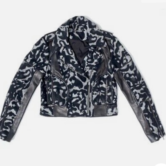 Authentic DVF Diane Von Furstenberg Leopard Print Moto, Wool/Leather Jacket, 6. - Picture 3 of 11